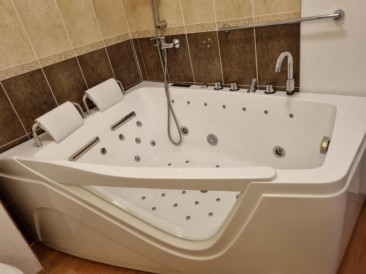 Les Orres 1800 Appartement 4 P Jacuzzi Balneo Prive Vue Piste Piscine Residence 외부 사진